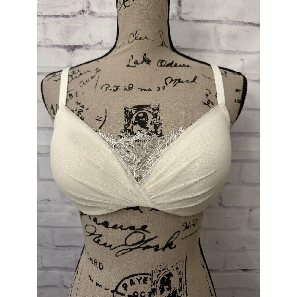 Wacoal Bra Size 34D Center‎ Stage Camisole Ivory Underwire Cup Style 859176